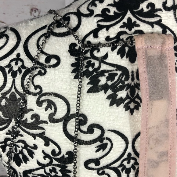 Chain strappy back Sheer Flowy Tank Small - Picture 8 of 11